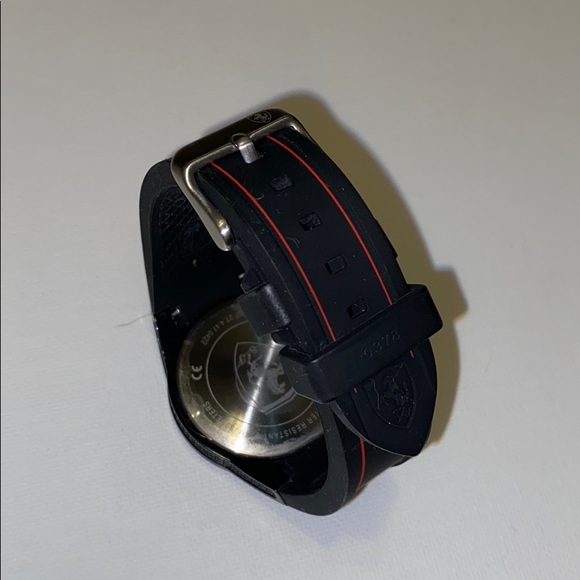 Ferrari Men's Red Rev Black Silicone Strap Watch - Picture 2 of 2